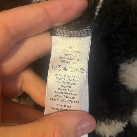 Lularoe 2x Nancy pullover - Picture 3 of 3